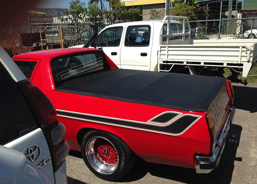 Tonneau cover on ute